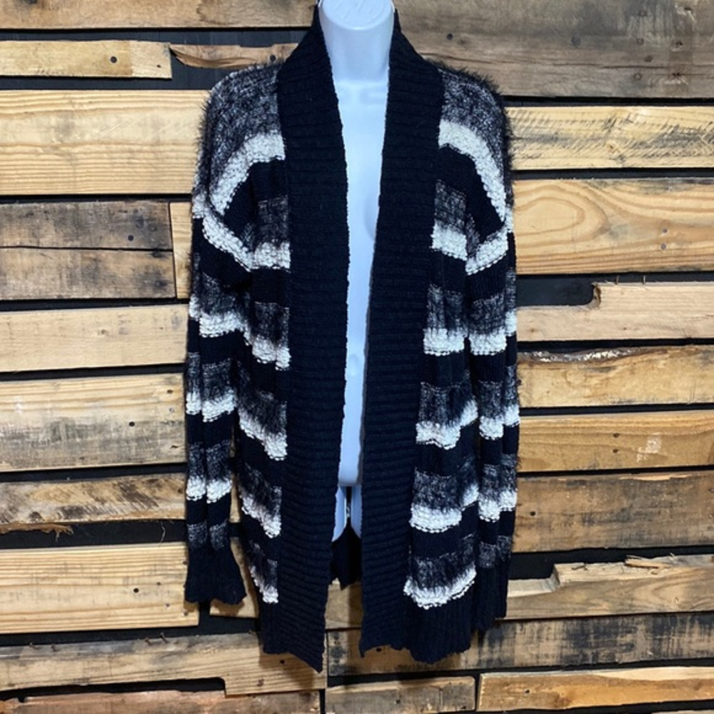 Wild Pearl Textured Long‎ Cardigan Sweater Size Large